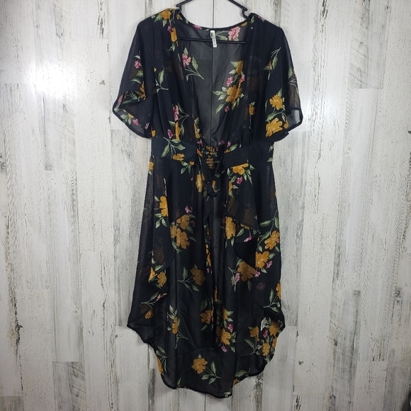 Live 4 truth beautiful short sleeve sheer flower cover up women's size medium - Picture 13 of 13